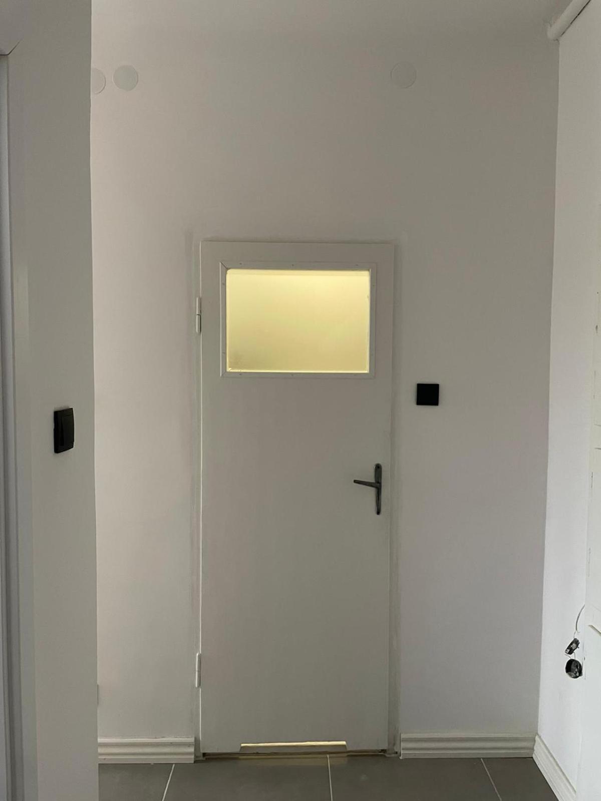 Apartament Piesza Apartment เคียลเซ ภายนอก รูปภาพ